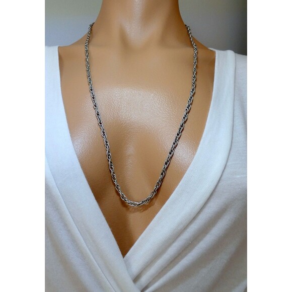 Monet Double Link Chain Textured  VTG Silver Tone 26" Necklace - Picture 5 of 6